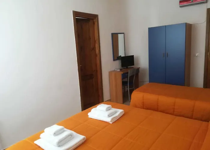 Rifugio Montescuro מלון *