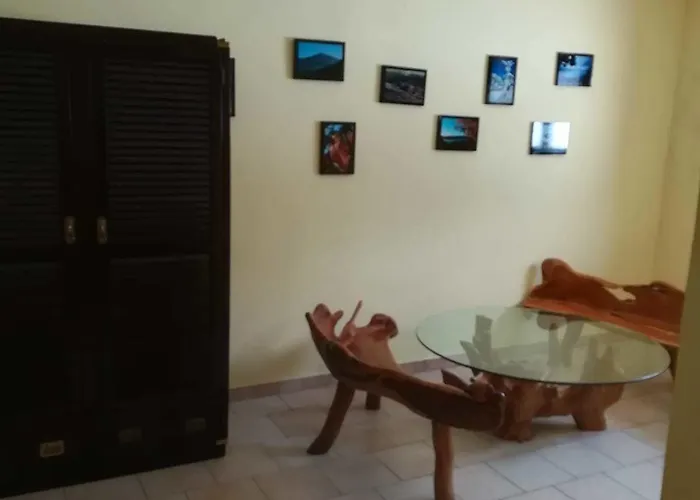 Rifugio Montescuro מלון