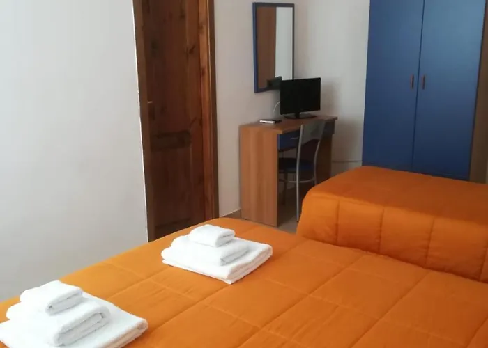 מלון Rifugio Montescuro *